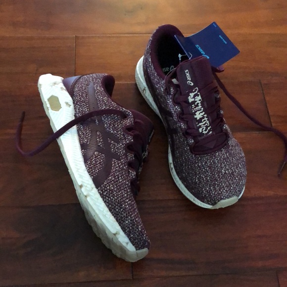 asics hyper Gel Size 6 - Picture 2 of 4